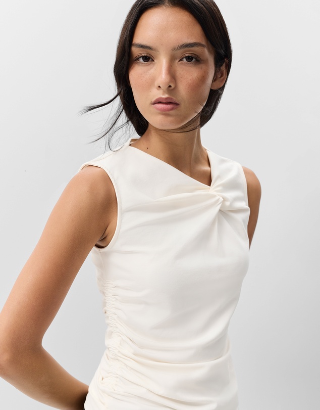 UNISON - Knot Detail Sleeveless Tee