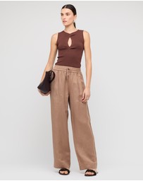 Staple the Label - ARDEN CUTOUT KNIT TOP CHOCOLATE