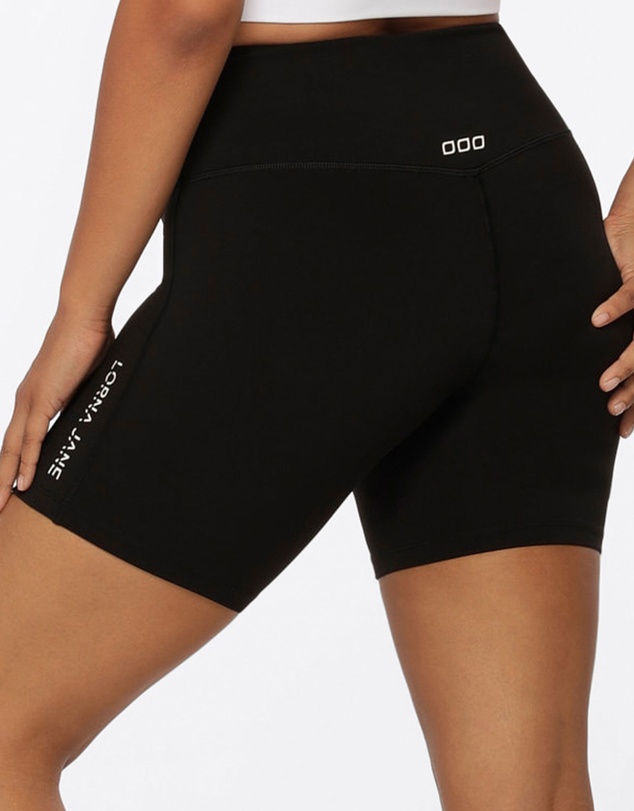 Lorna Jane - Lotus No Chafe 16cm Bike Shorts