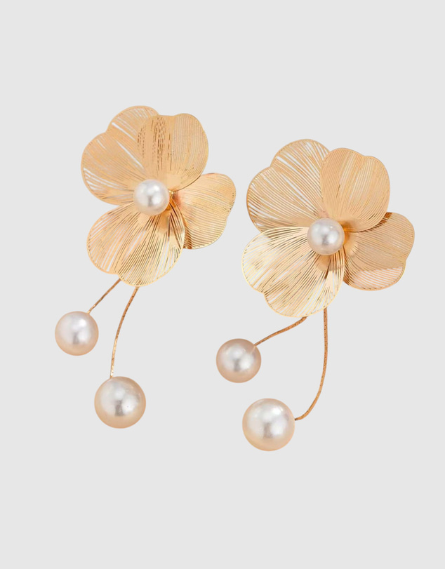 Honey and Beau - Pearl Blossom Earrings