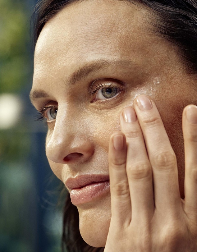 Weleda - Firming Eye Cream - Pomegranate & Maca Peptides