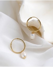 Elli Jewelry - Earrings Creoles Baroque Freshwater Pearl in 925 Sterling Silver Gold Plated