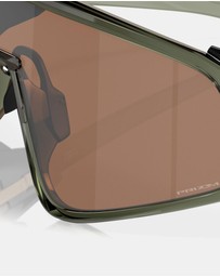 Oakley - Latch Panel