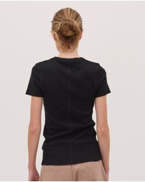Cloth & Co. - The Ribbed Tee