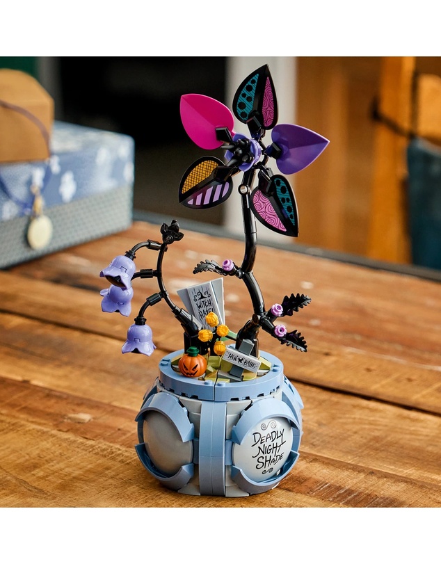 LEGO - Sally's Flowerpot