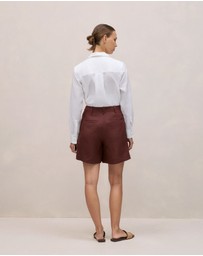 Trenery - Delave Linen Tailored Short in Espresso