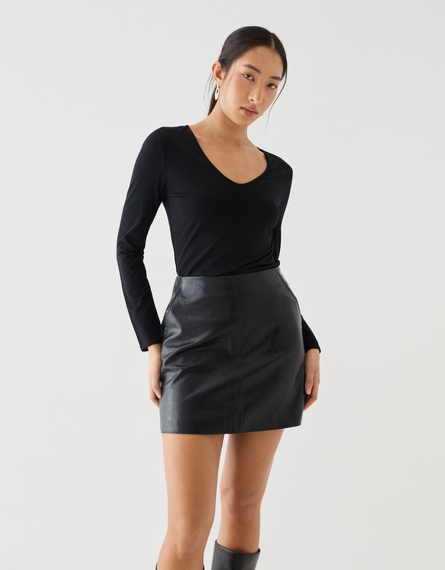 Forcast - Isla V-Neck Bamboo Top