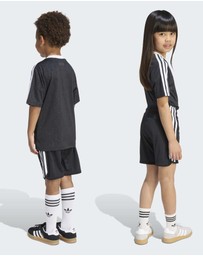 adidas Originals - adidas x Disney Shorts and Jersey Set - Kids-Teens