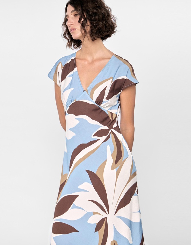 Staple the Label - Maeve Midi Dress
