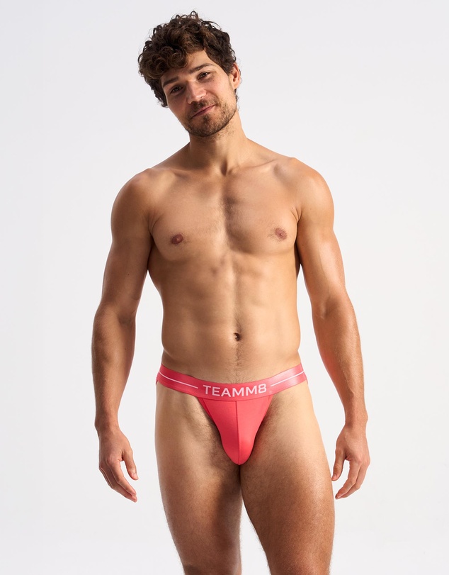 TEAMM8 - Icon Sport Brief