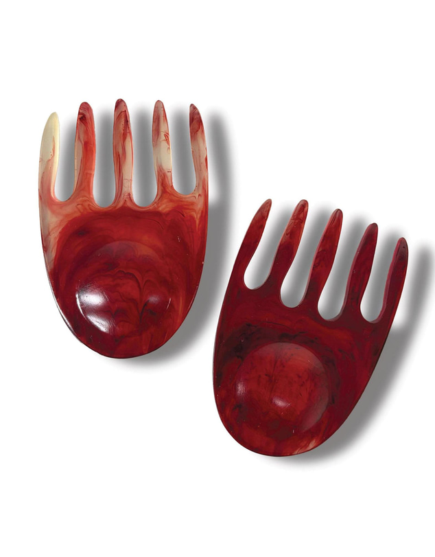 Urban Attitude - Urban Attitude SHELLY Salad Hands Servers Length 14cm, Width 9.3cm - Berry Red
