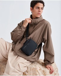Gaston Luga - Däsh - Verti Crossbody Waterproof Shoulder Carry Bag