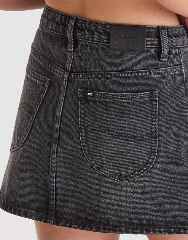 Lee - Relaxed Mini Skirt