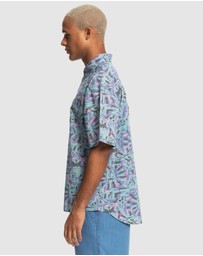 Quiksilver - Quiksilver X Stranger Things Mens The Lenora Short Sleeve Shirt