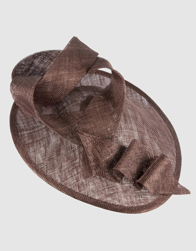 Max Alexander - Chocolate Plate Racing Fascinator