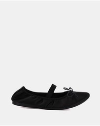 Miss Sofie - Medina Flats