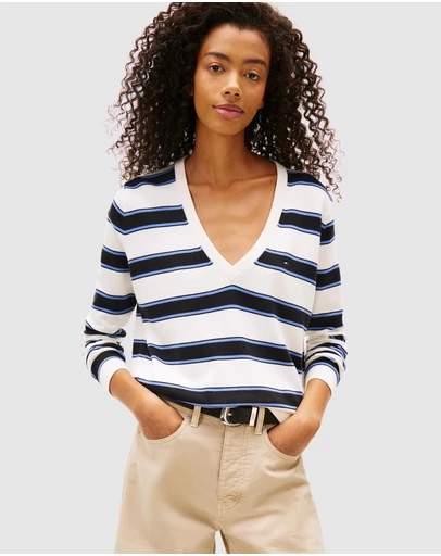 Tommy Jeans - Essential V-Neck Sweater