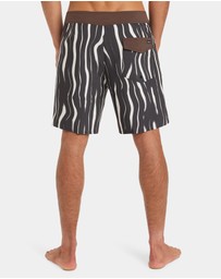 Quiksilver - Mens Surfsilk Straight 18