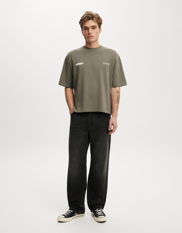 Cotton On - Cropped Fit Graphic T-Shirt