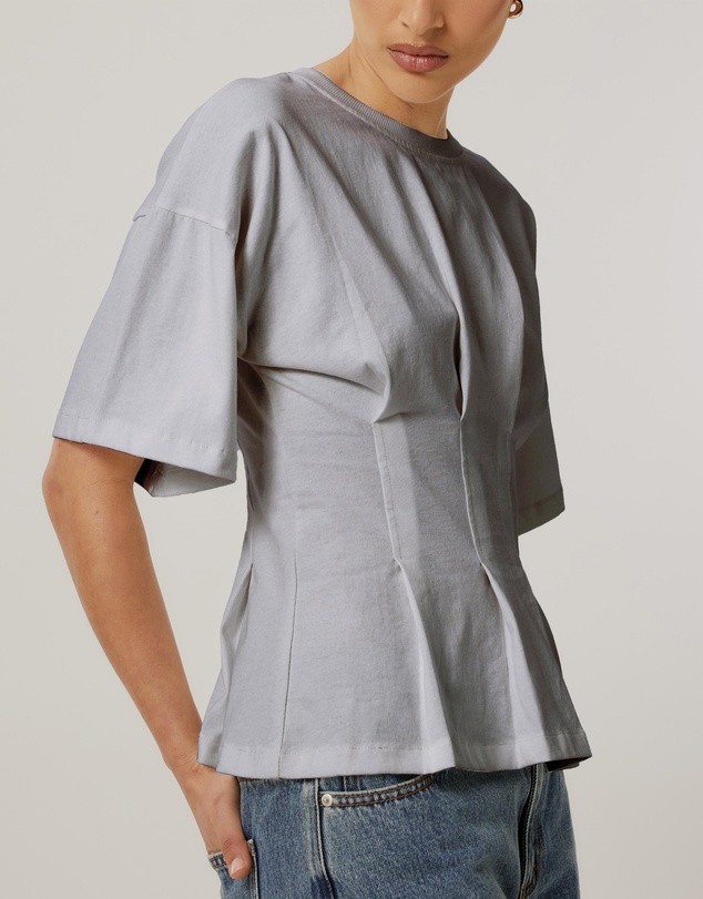 Calli - Tucked T-Shirt