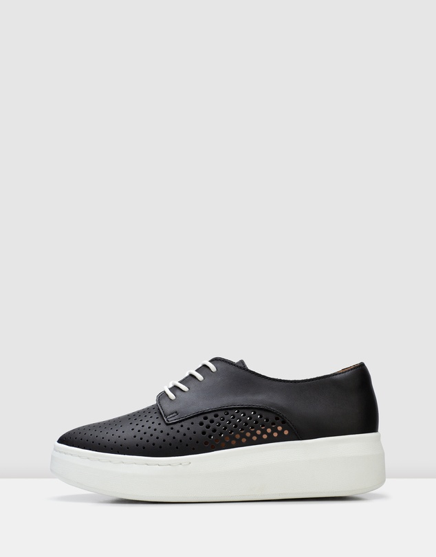 Rollie - Derby City Punch Shoe