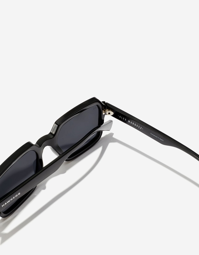 Hawkers Co - HAWKERS Minimal Max - Black Blueberry for Men and Women