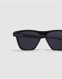 Hawkers Co - Polarized Black Black One Ls Raw Sunglasses for Men and Women UV400