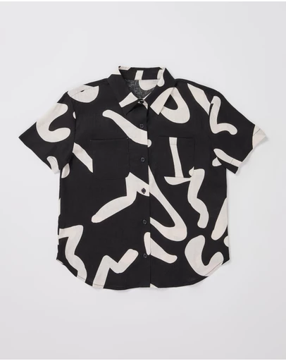 Subtitled - Teen Girls Charlie Swirl Short Sleeve Shirt