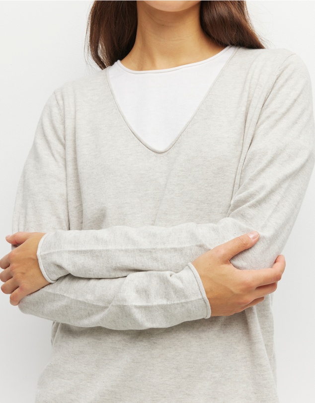 JH Lounge - JHL V-Neck L/S T (Fine Cotton Cashmere) Soft Grey Marle