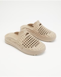 Lusso Cloud - Scenario Slides - Unisex