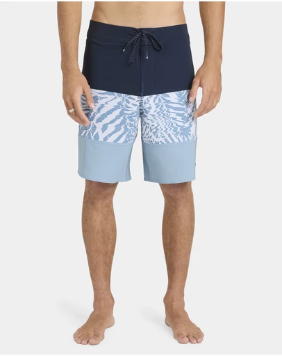 Billabong - Mens Tribong Performance 18.5