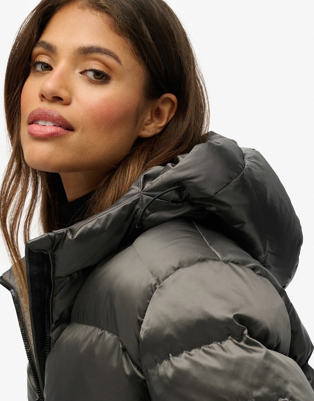 Superdry - Slim Fit Hooded Luxe Sports Puffer