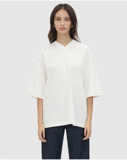 C&M CAMILLA AND MARC - Bonnie V-Neck Graphic Tee