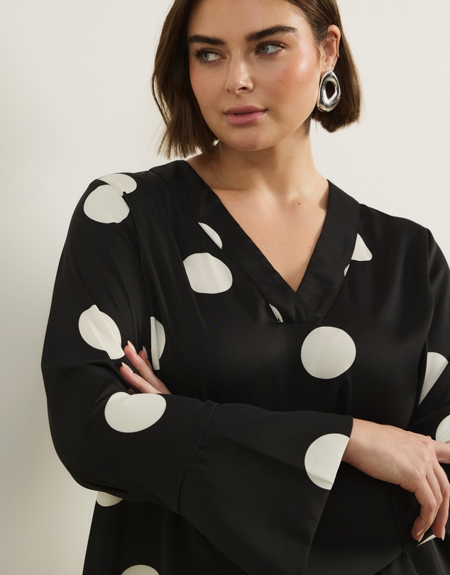 Atmos&Here Curvy - Nara Polka Dot Blouse