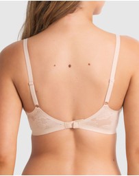 Fine Lines - Weightless Wireless Plunge Bra