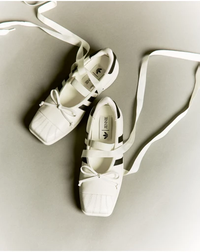 adidas Originals - ADIDAS ORIGINALS BY JENNIE SUPERSTAR SQ BALLET SHOES Womens