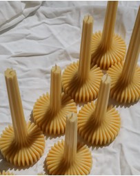Love Ally - Antoinette Beeswax Candle (small)