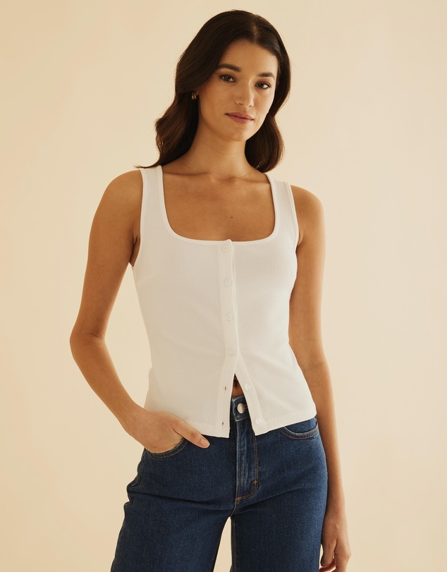 Atmos&Here - Blair Scoop Button Front Tank