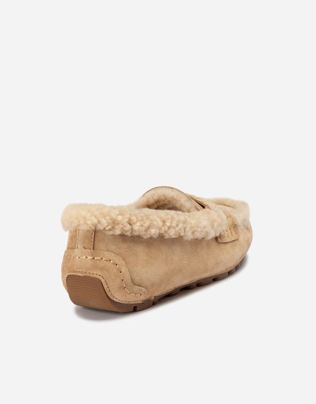 Ozwear Connection Uggs - Violet Shearling Moccasin