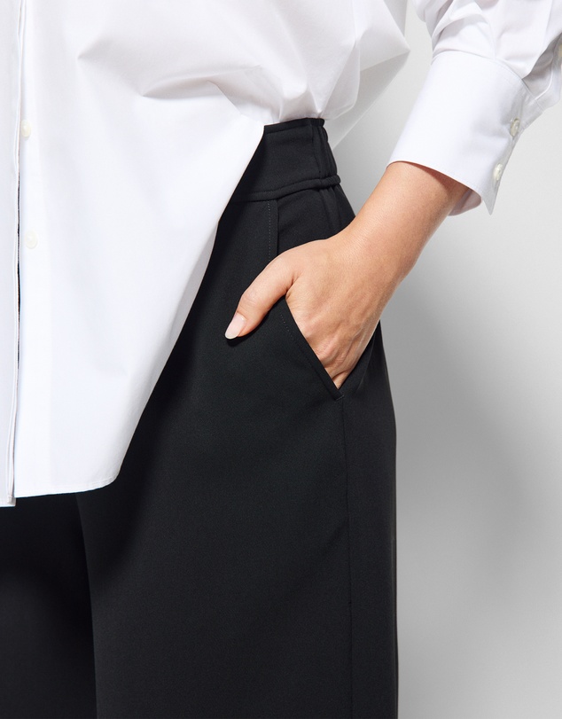 Commonry - The Draped Leg Crepe Trouser