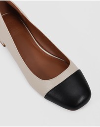 Nude Footwear - Daisy