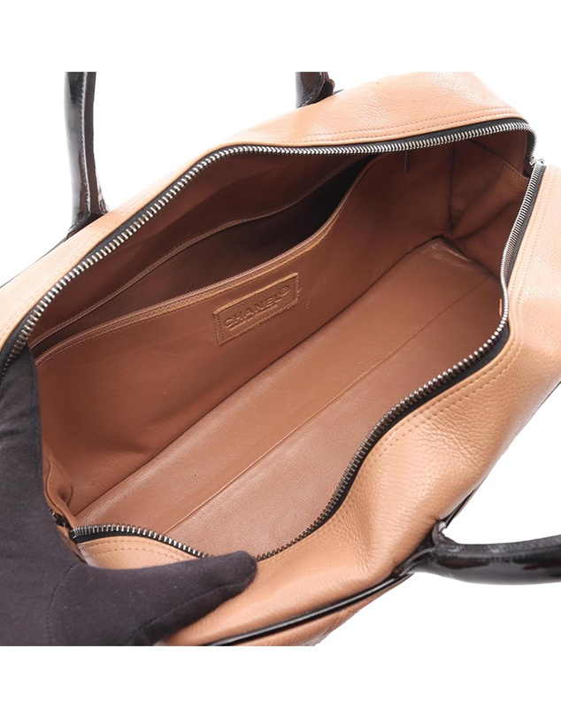 Pre-Loved by Azura Reborn - Pre-Loved CC Quilted Caviar Bowler Bag