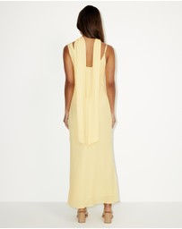 Dazie - Esme Chiffon Neck Scarf Midi Dress