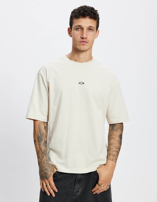 Oakley - Metal Rise Tee