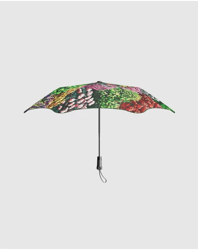 BLUNT Umbrellas - BLUNT Metro Karl Maughan