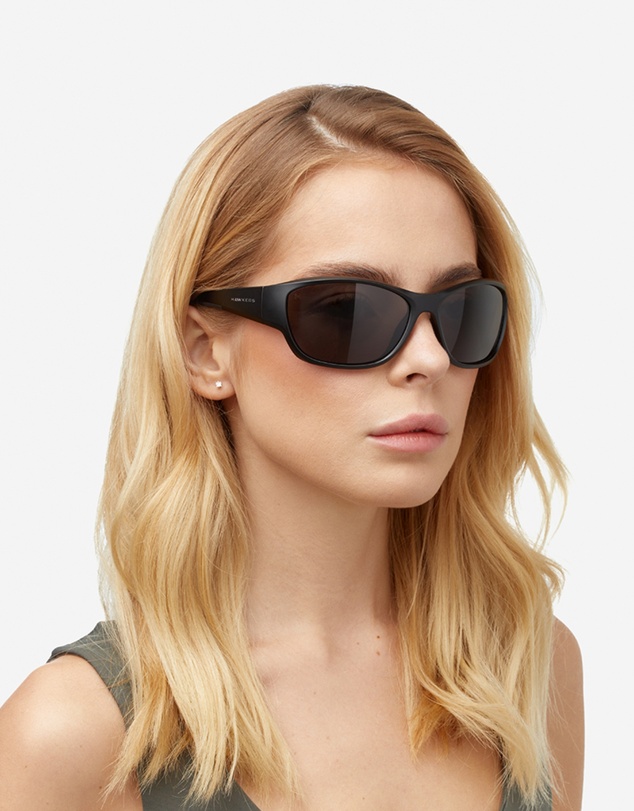 Hawkers Co - HAWKERS - RAVE - POLARIZED BLACK DARK Sunglasses for Men and Women UV400