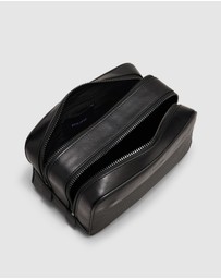 Politix - Leather Kit Bag
