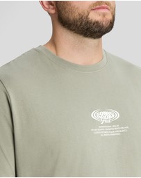 Johnny Bigg - Scenic Longline Tee