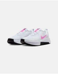 Nike - MC Trainer 3 - Women's