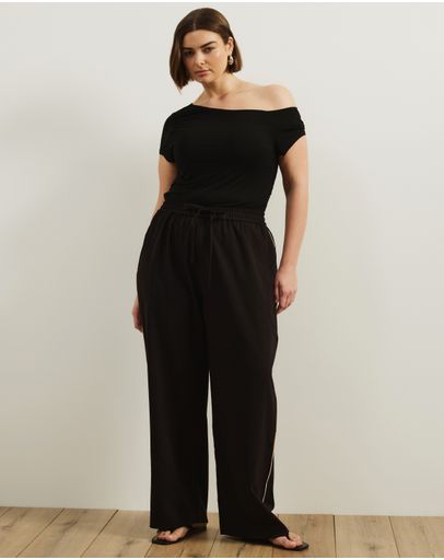Black  Cream